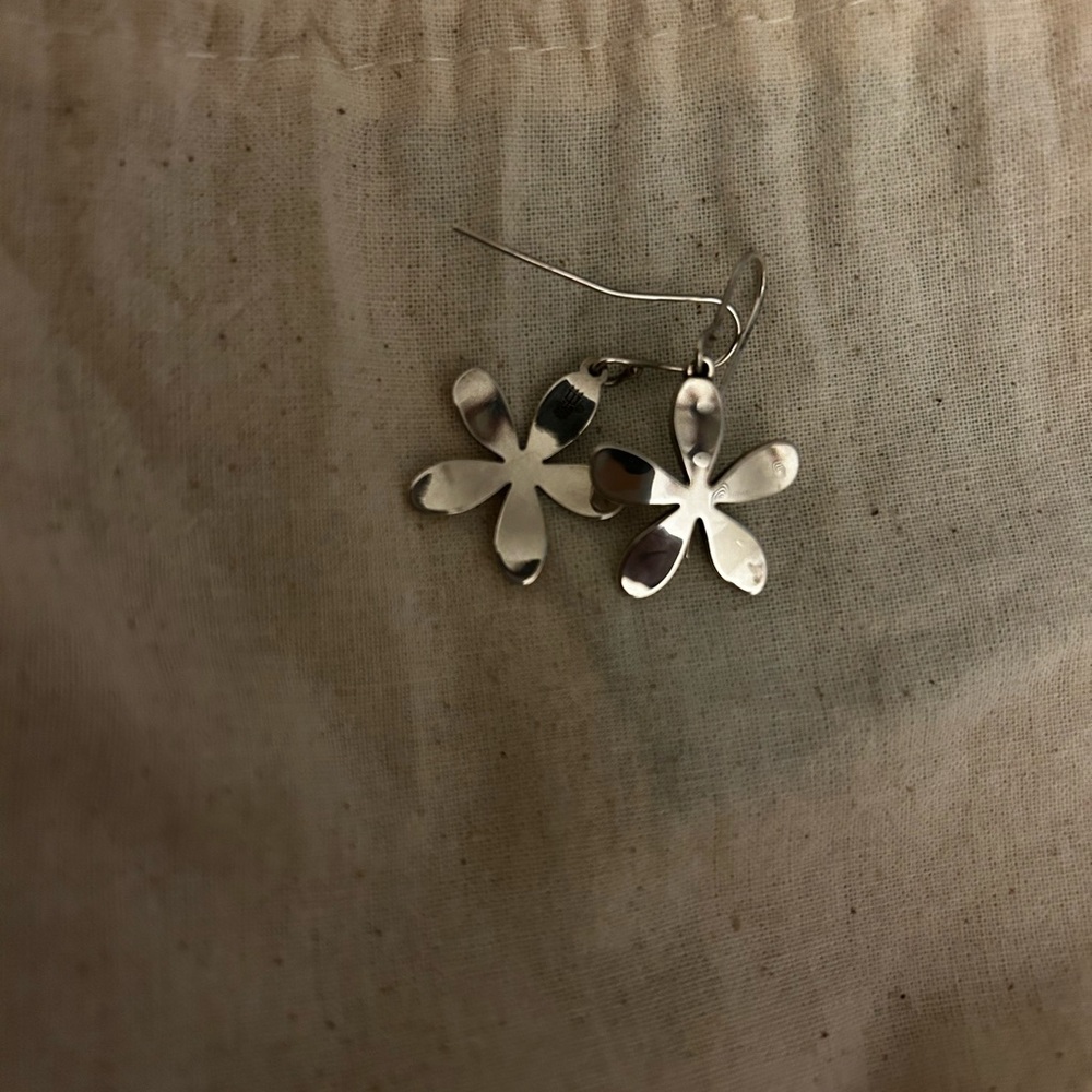 RETIRED Daisy James Avery Earrings - Picture 2 of 5